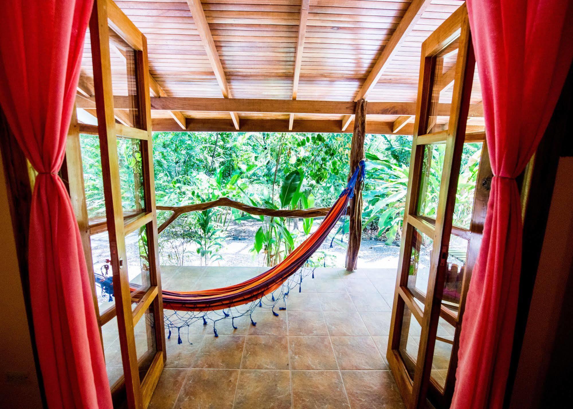 Makanas Beach Bungalows Playa Santa Teresa  Buitenkant foto